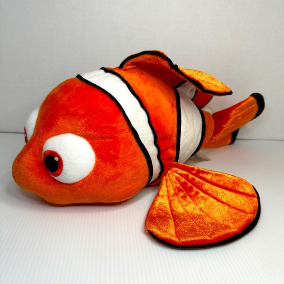 Disney Store Pixar Finding Nemo Orange Clown Fish Large 18" Stuffed Plush - Picture 1 of 11